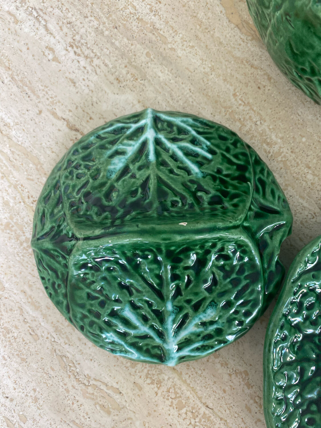 Slurry tureen and its tray