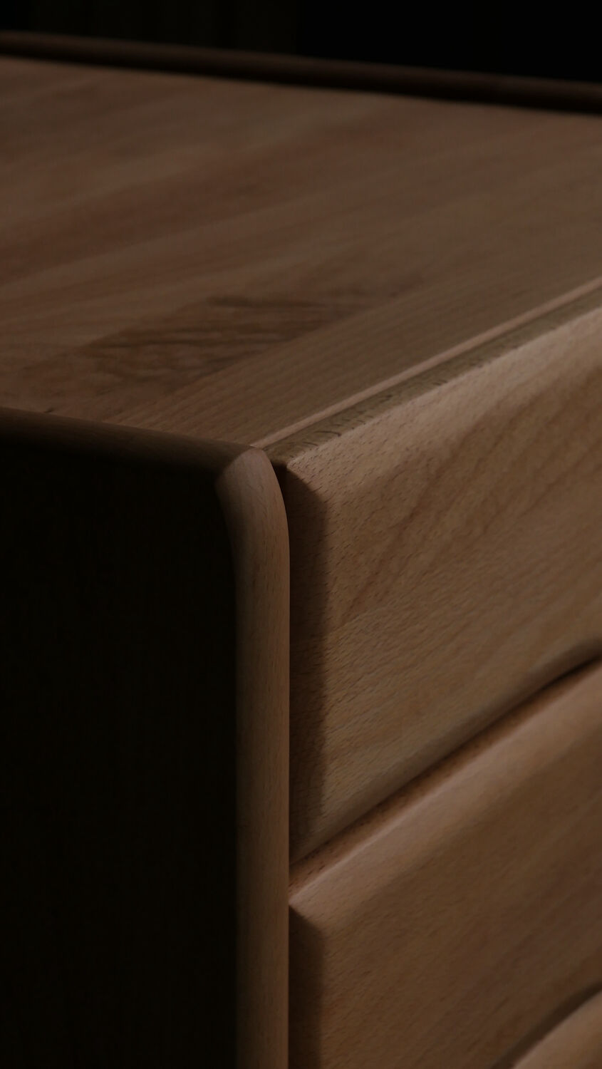 High chest of drawers in solid elm from Maison Seltz