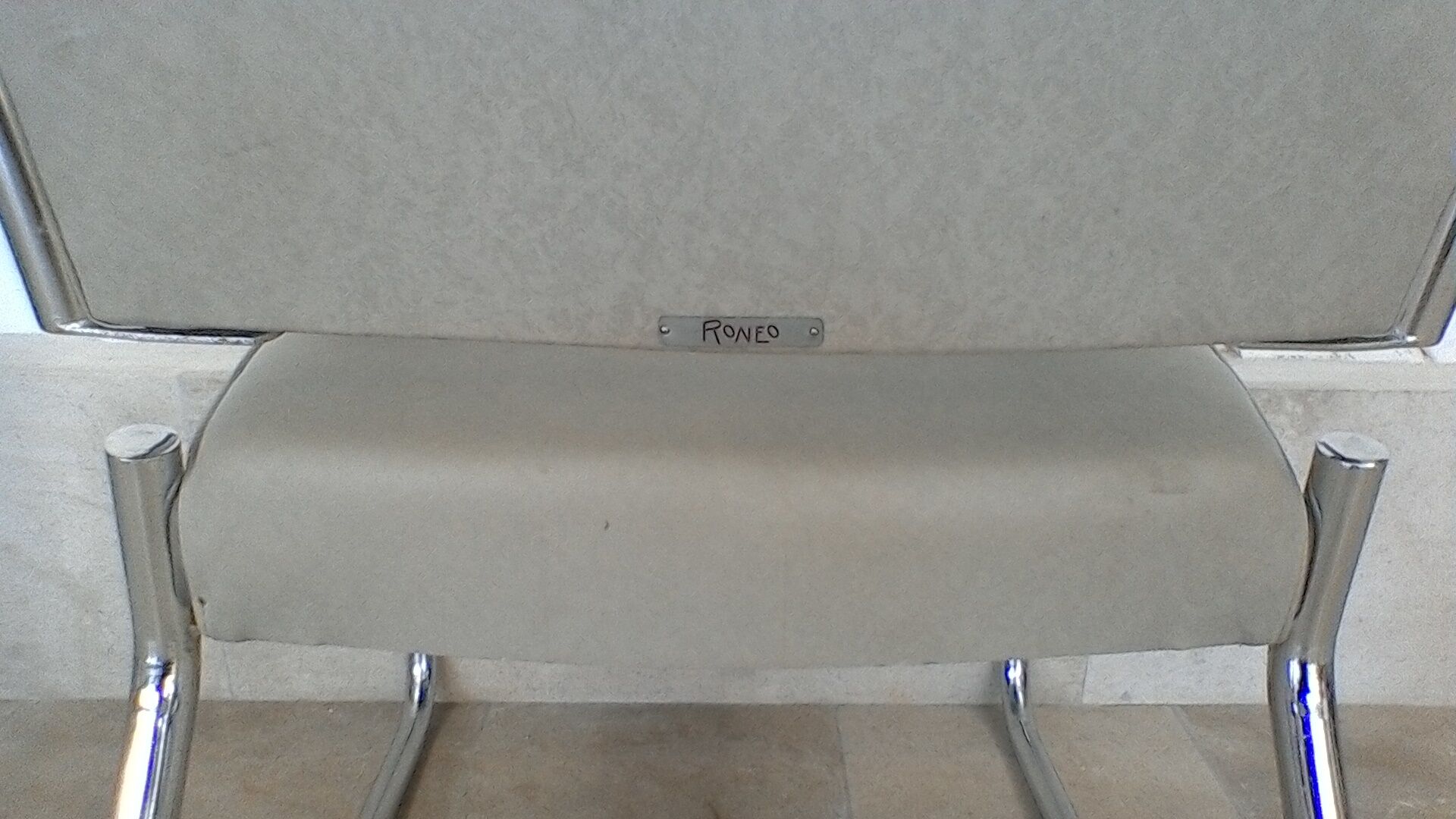 Fauteuil en skaï gris Ronéo
