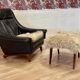 Large scandinavian armchair aage christiansen black leather and its ottoman 1950.