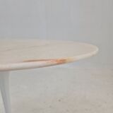 Oval marble side table by Eero Saarinen for Knoll