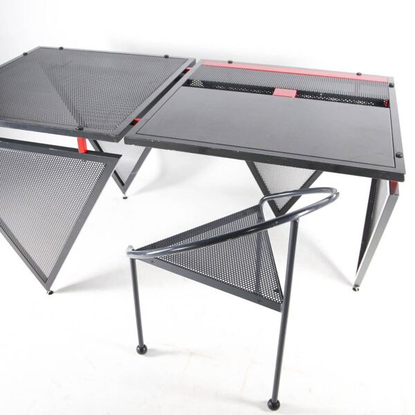 Bureau et siège en fer style Memphis