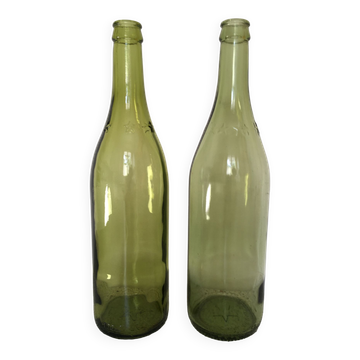 Deux bouteilles vertes 6 étoiles