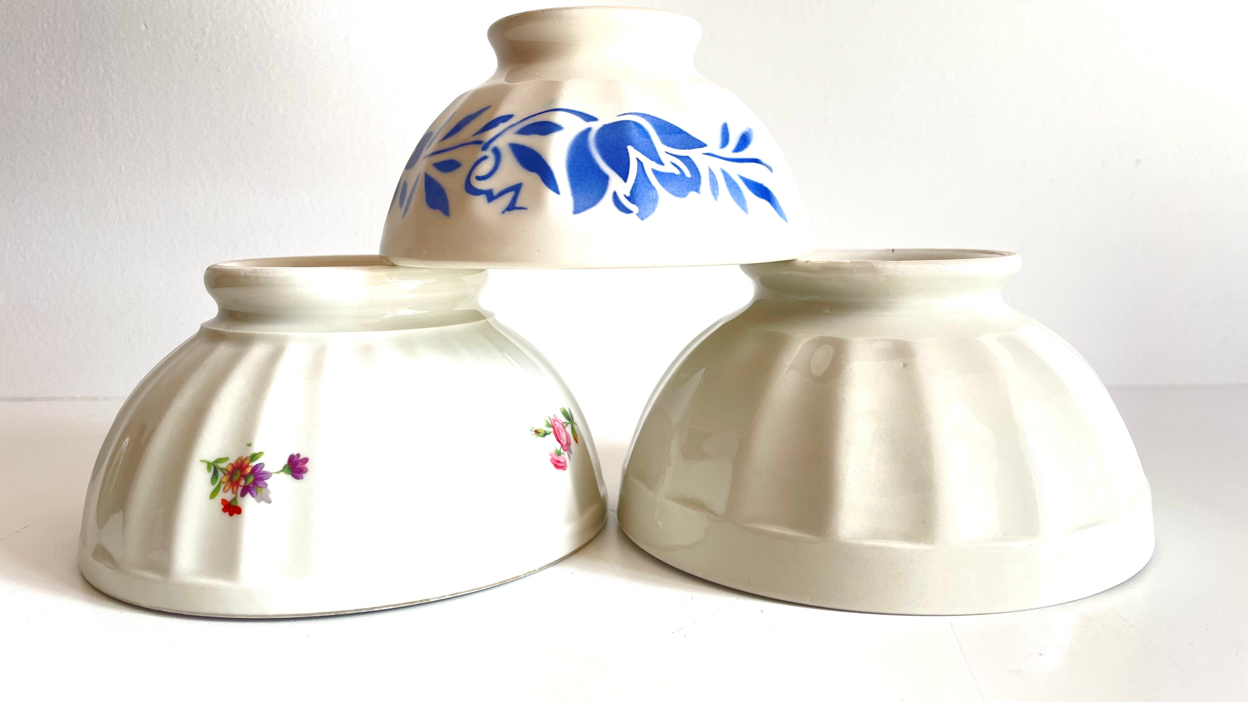 3 porcelain bowls of flowered limoges