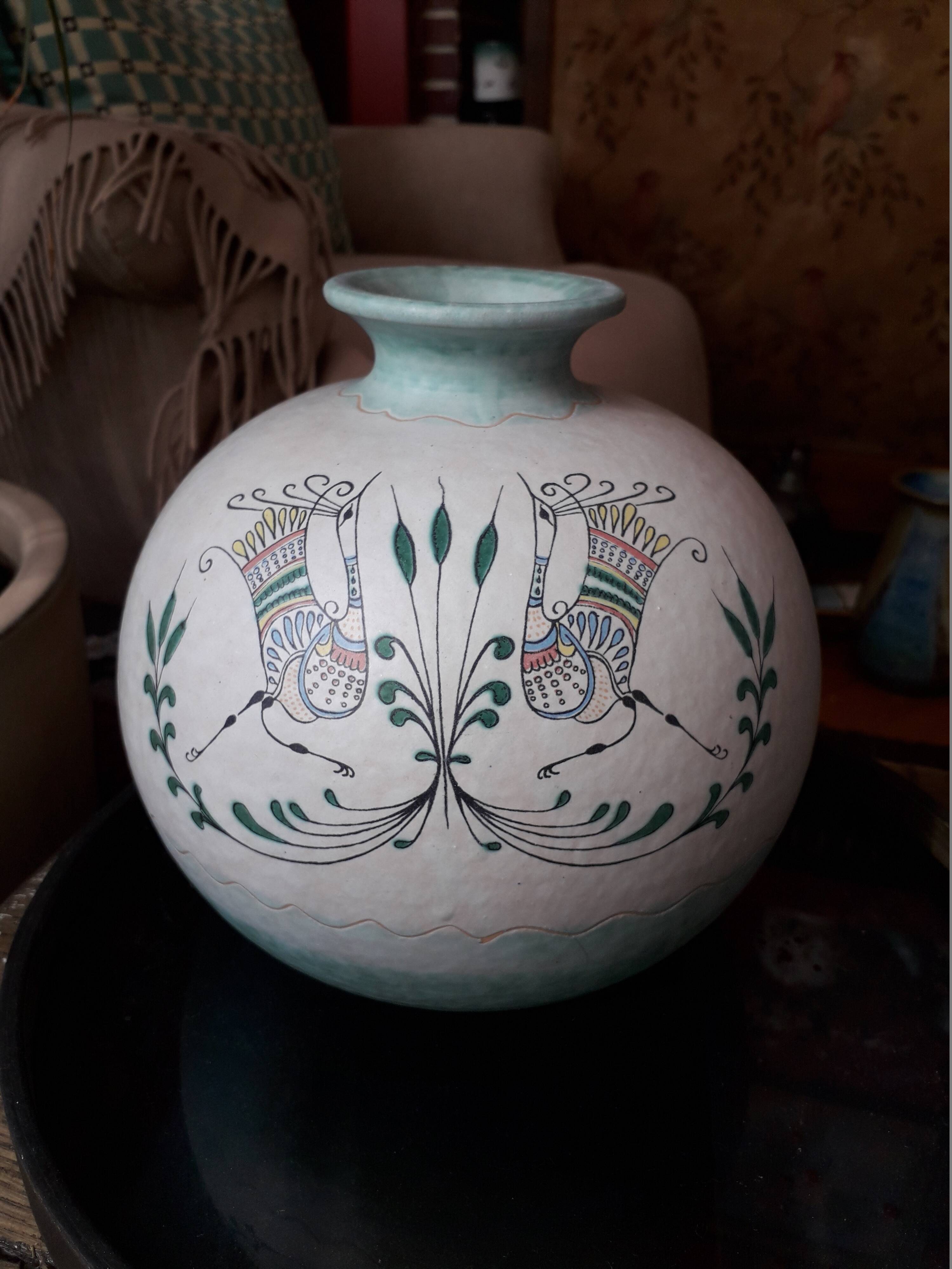 Very original round vase in Italian ceramic