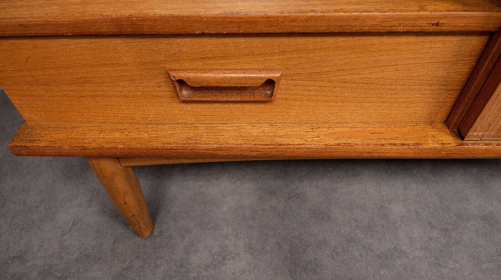 Scandinavian teak dressing table 1960 a mirror a drawer a lid