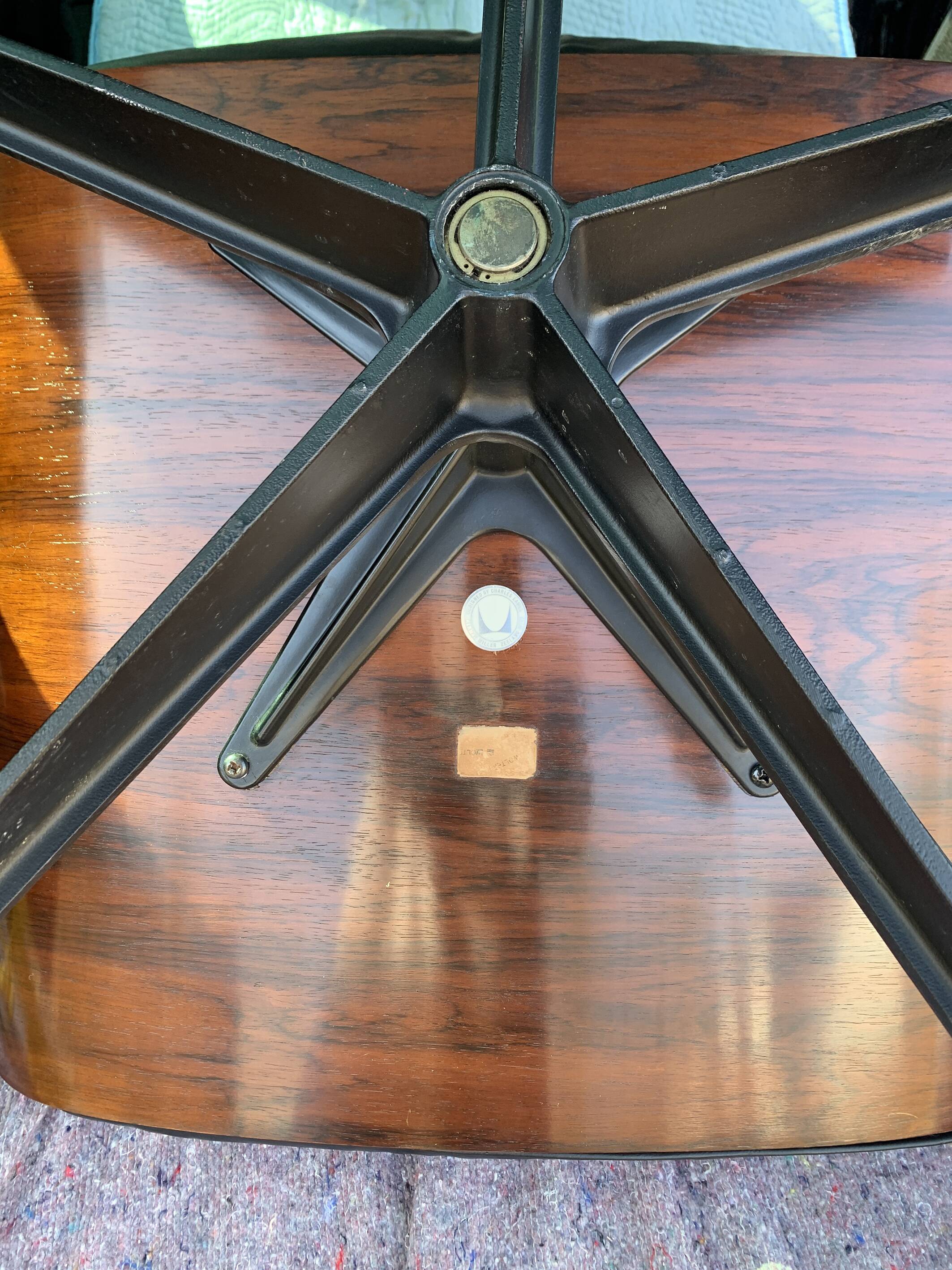 Herman Miller Lounge chair & ottoman palissandre Charles & Ray Eames 1960s