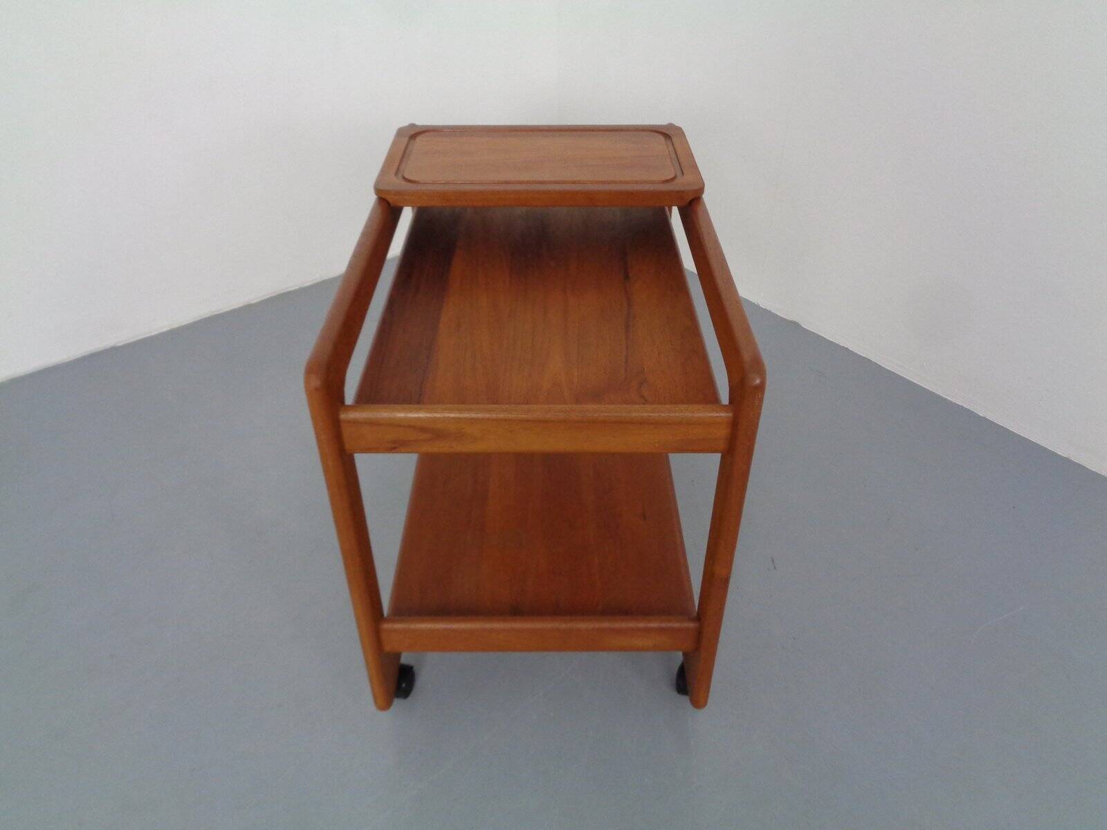Large teak bar cart from Tarm Stole Møbelfabrik, Denmark, 1960s.