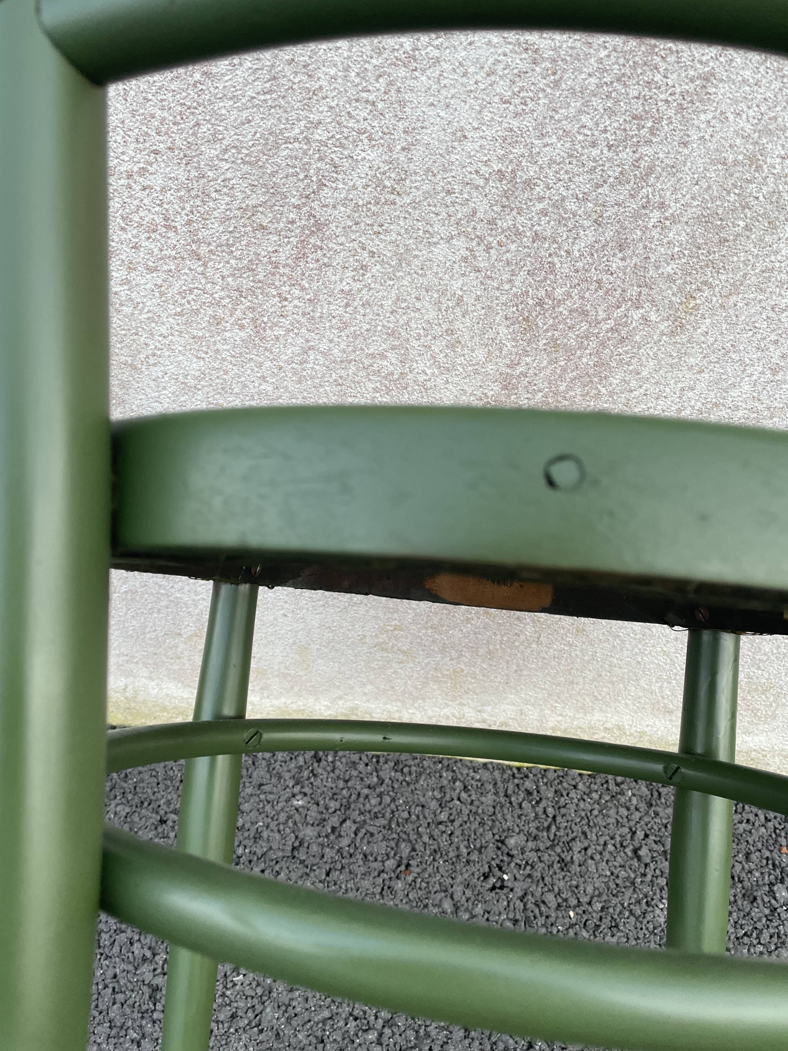 Mundus label canned chair