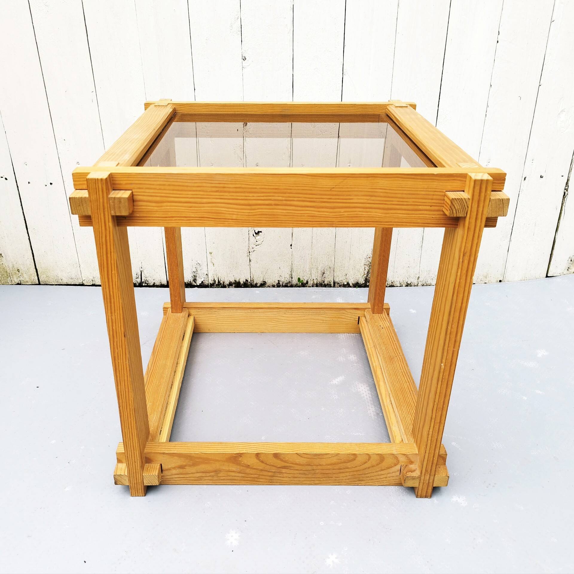 End table pine and smoked glass 70-80's