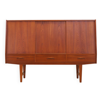 Buffet haut en teck, design danois, années 1960, production : Danemark