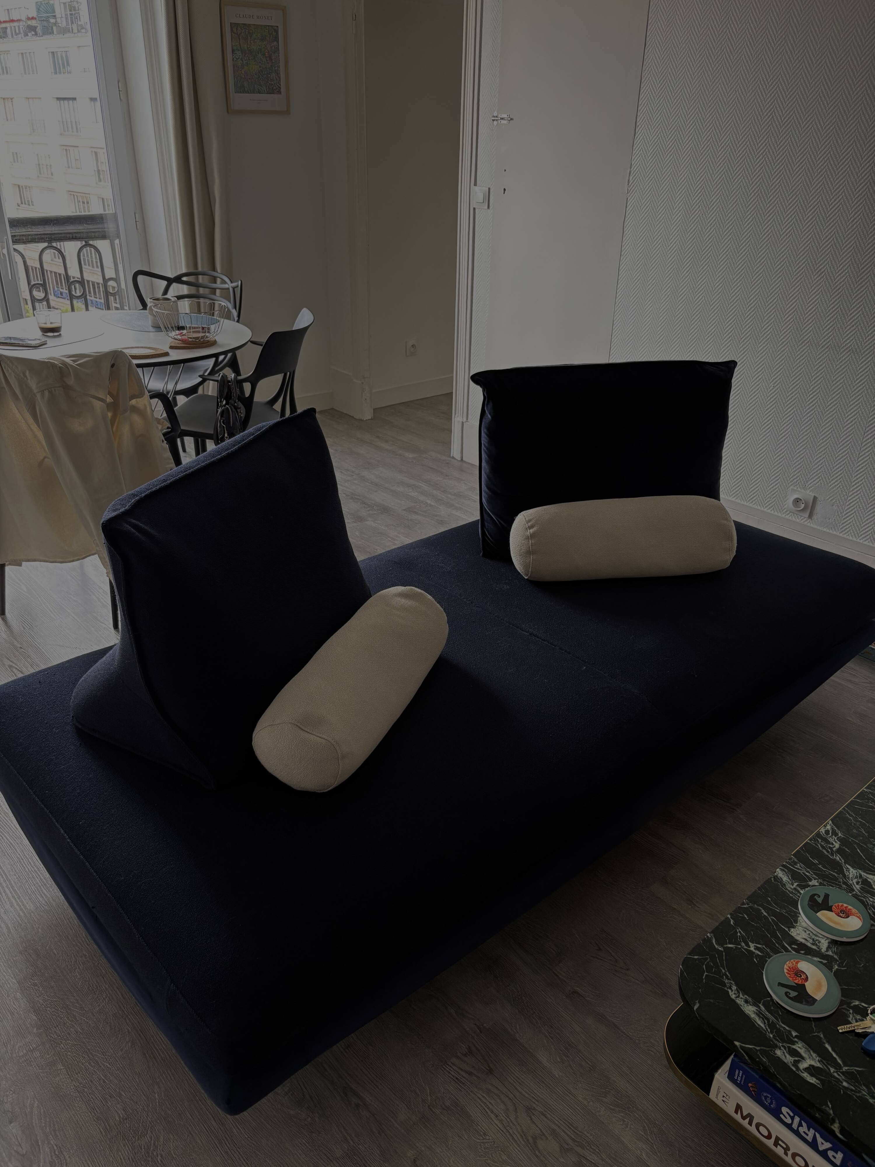 2-seater sofa model Prado Cinna