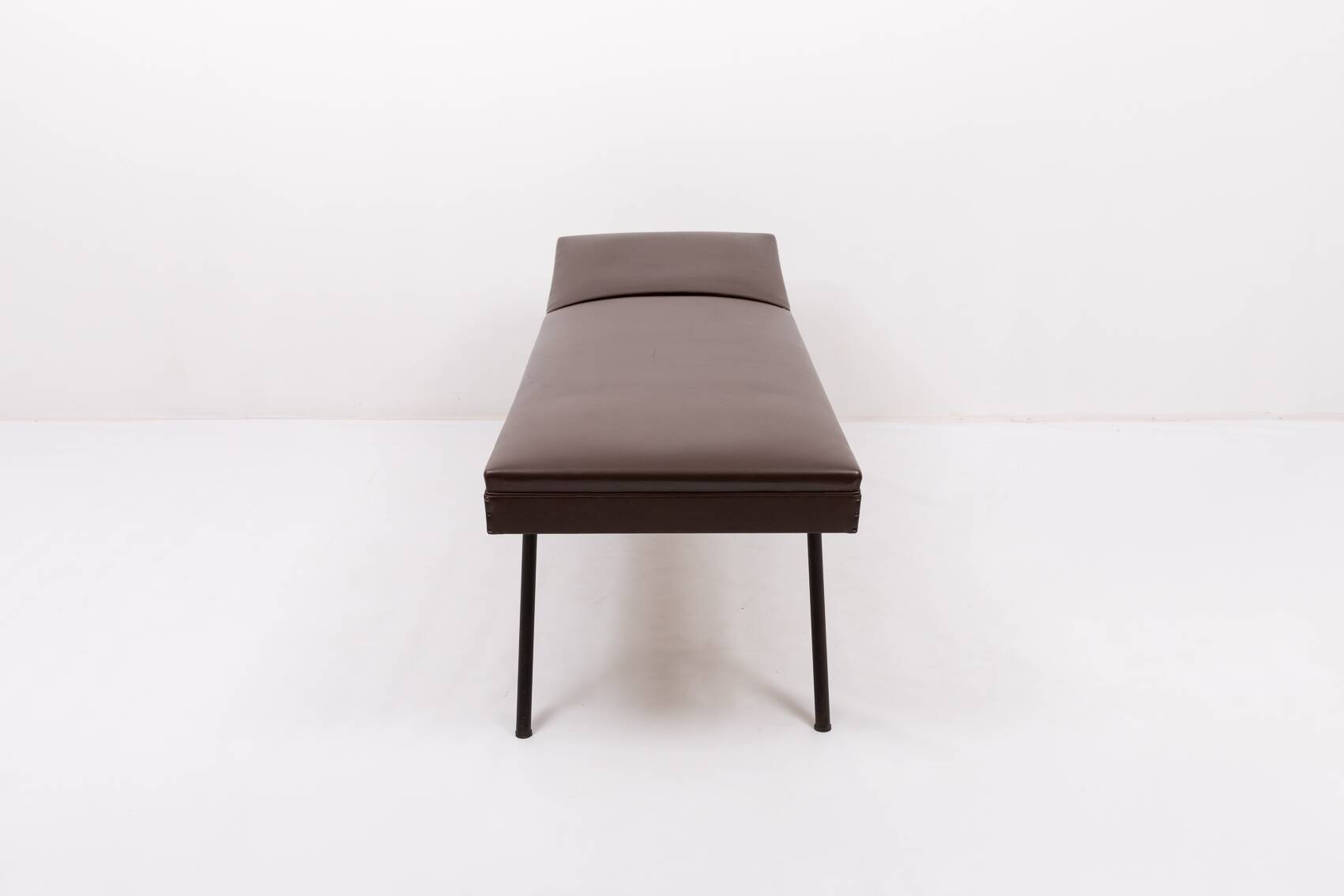 Lit de repos architectural italien moderne du milieu du siècle, années 1960