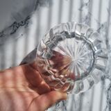 Empty glass pocket