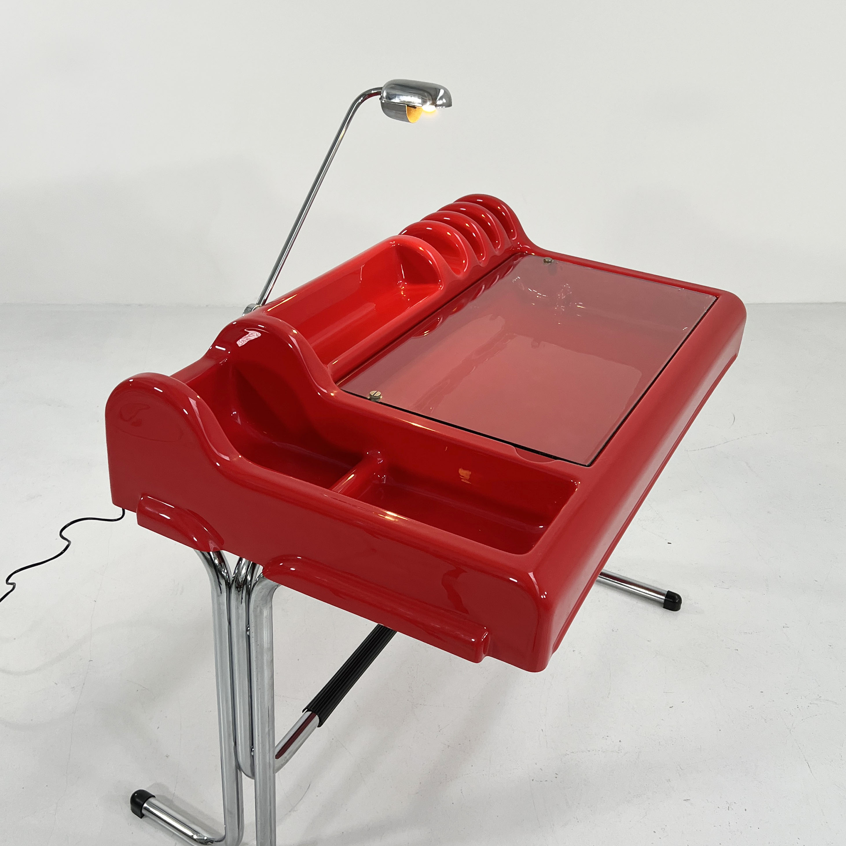 Orix desk by Vittorio Parigi & Nani Prina for Molteni, 1970