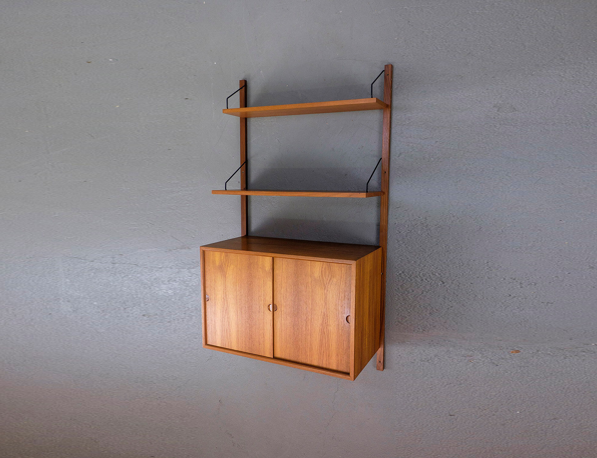 Poul Cadovius Royal System teak wall shelf, 1950s
