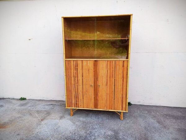 Bibliothèque vitrée en rotin