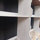 Free-standing shelf