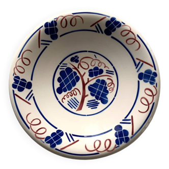 Old hollow dish in Lunéville earthenware