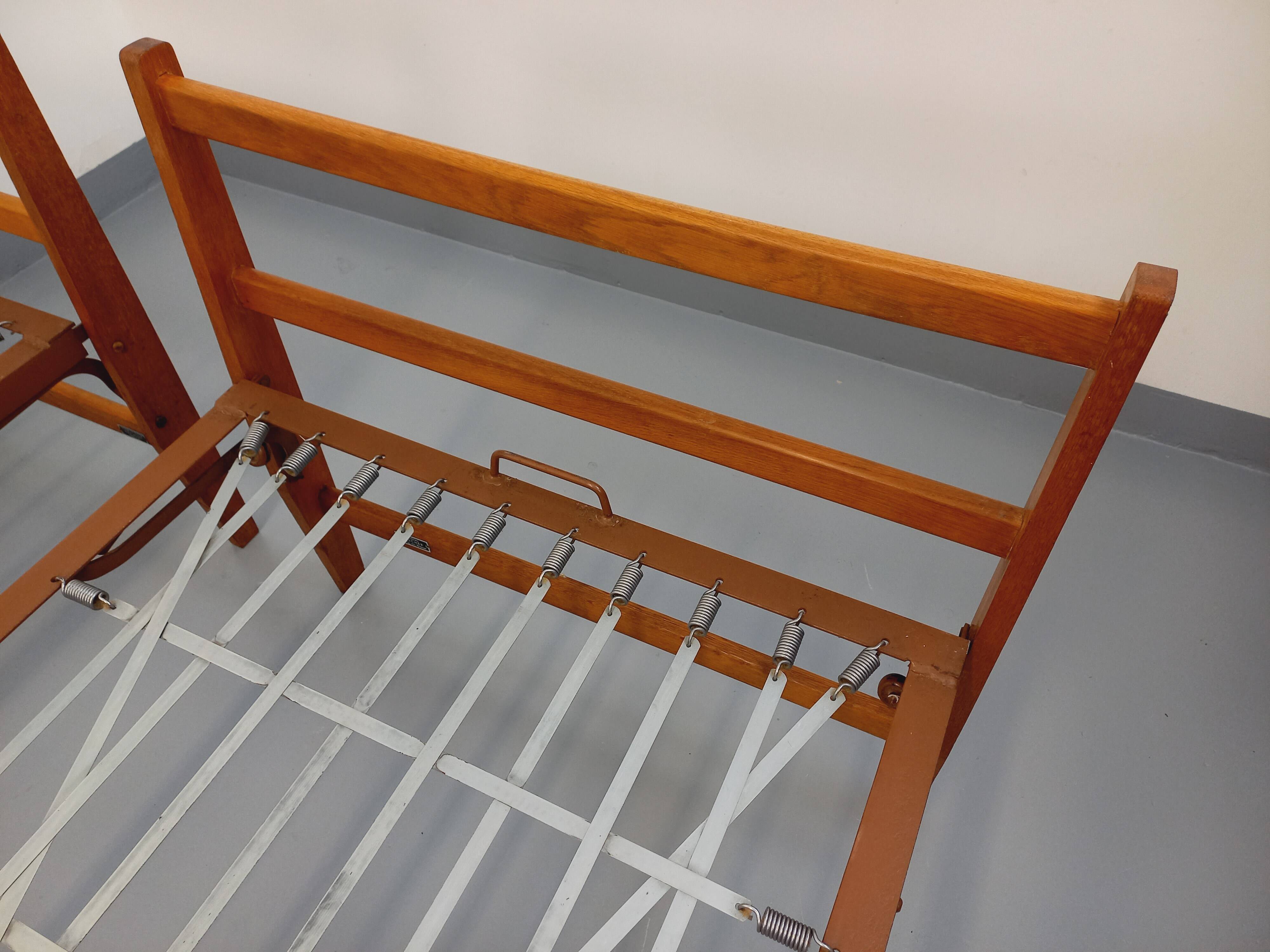 Pair of vintage stackable daybeds in oak wood and metal from the 60s