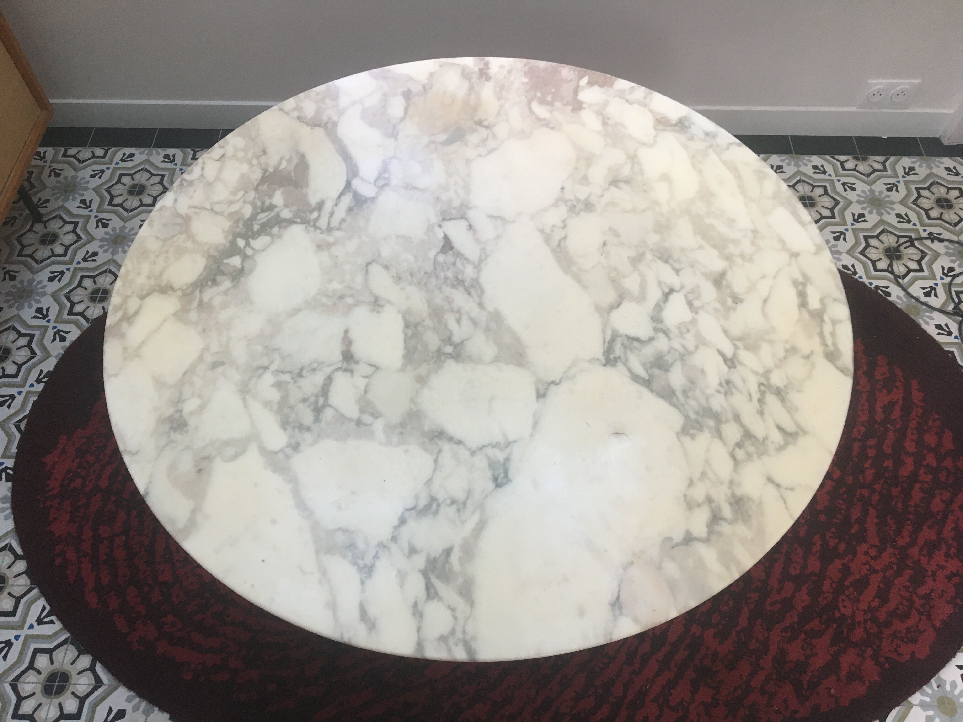 Saarinen table 120cm Knoll edition in circa 1970 marble