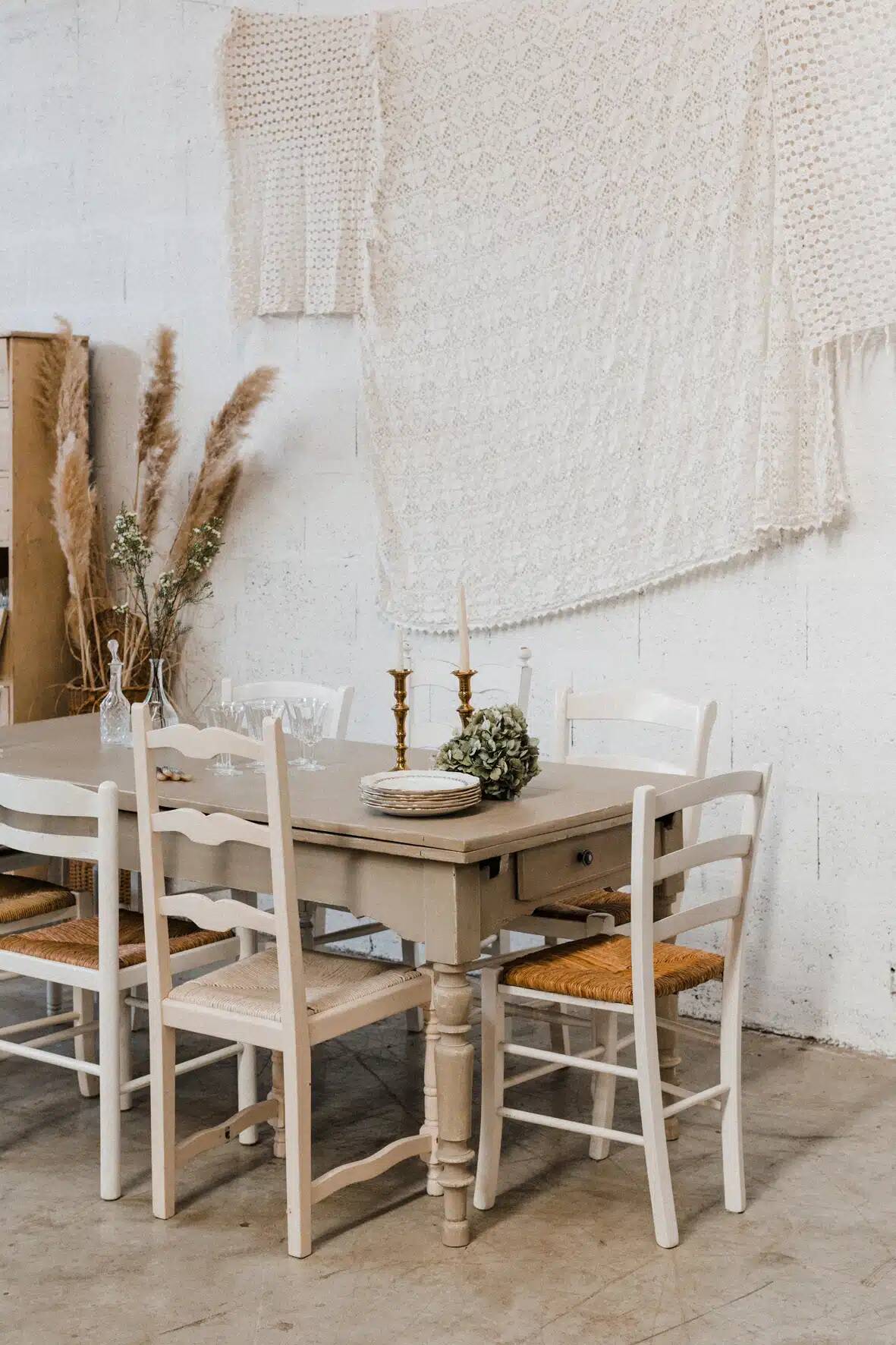 Cream wood chair, cream wicker "Delphinium"