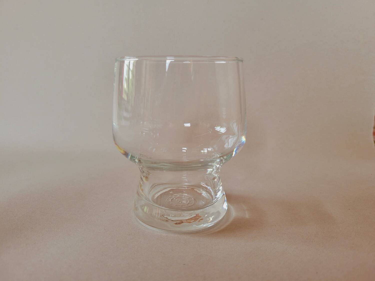 4 Lever water glasses