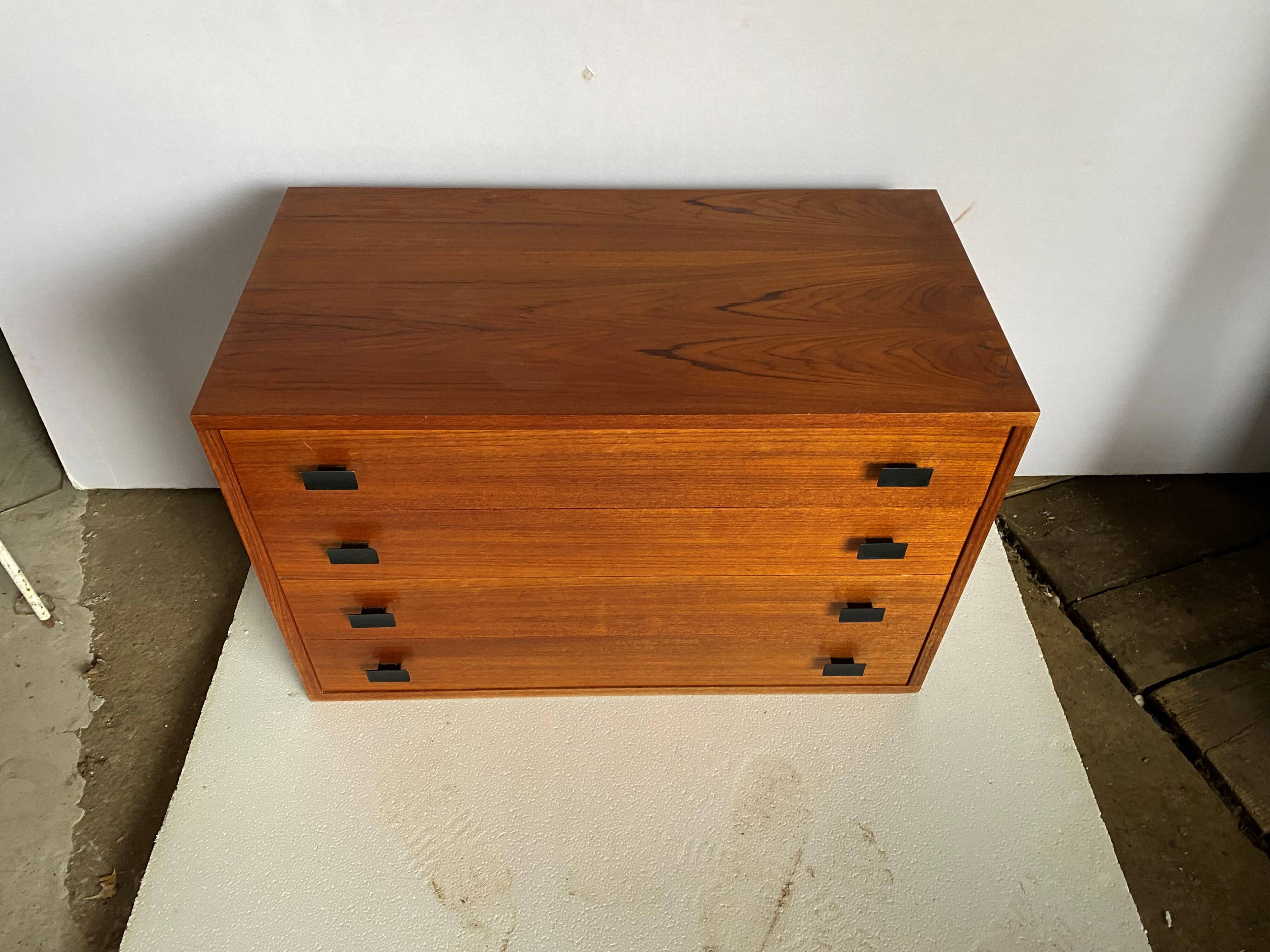 Convenient storage unit in Scandinavian teak from the 60s