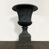 Vase de jardin en fonte