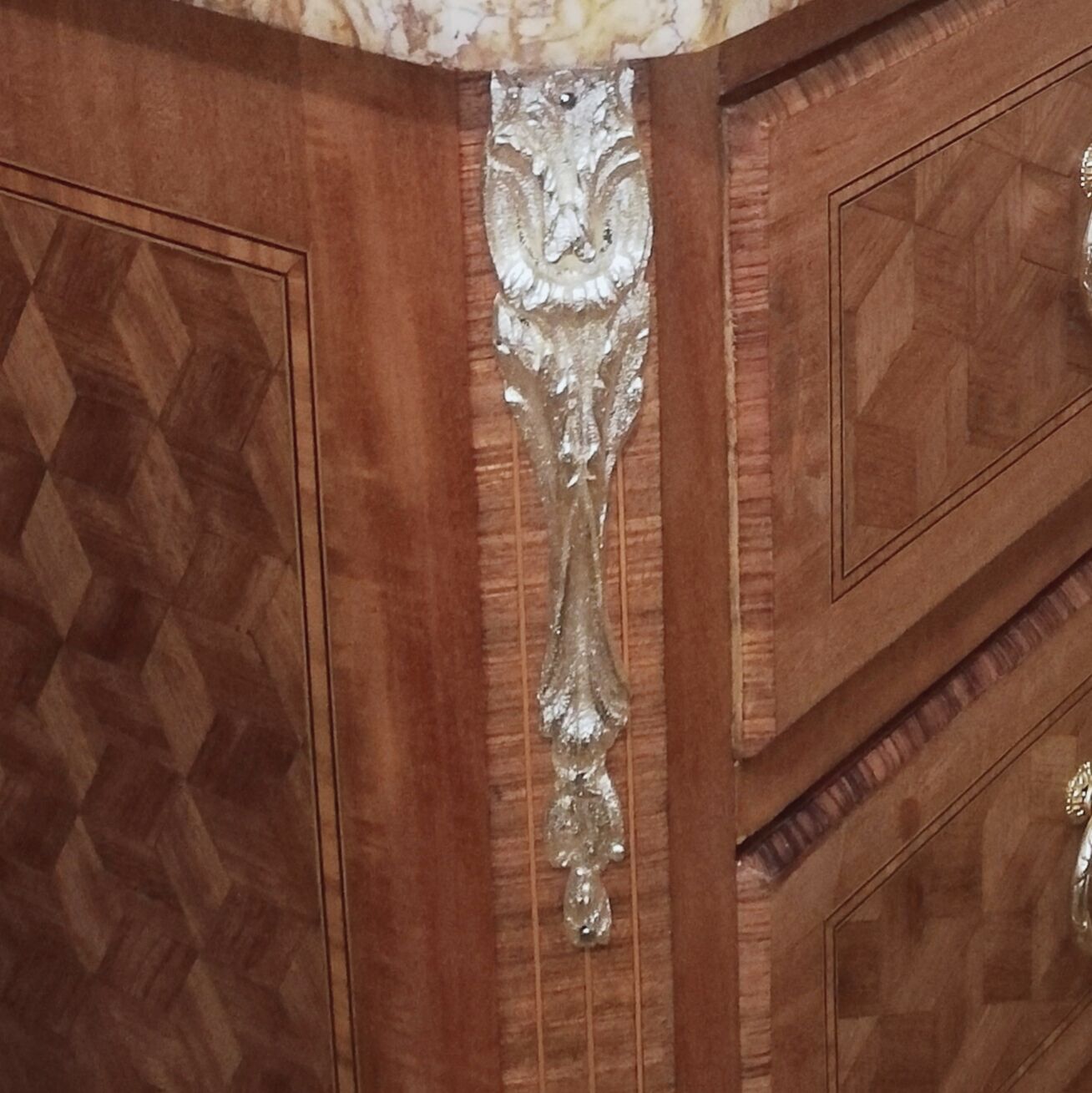 Louis XV - Louis XVI Transition style marquetry chest of drawers