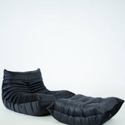 Togo set of chair and pouf in black shiny velvet