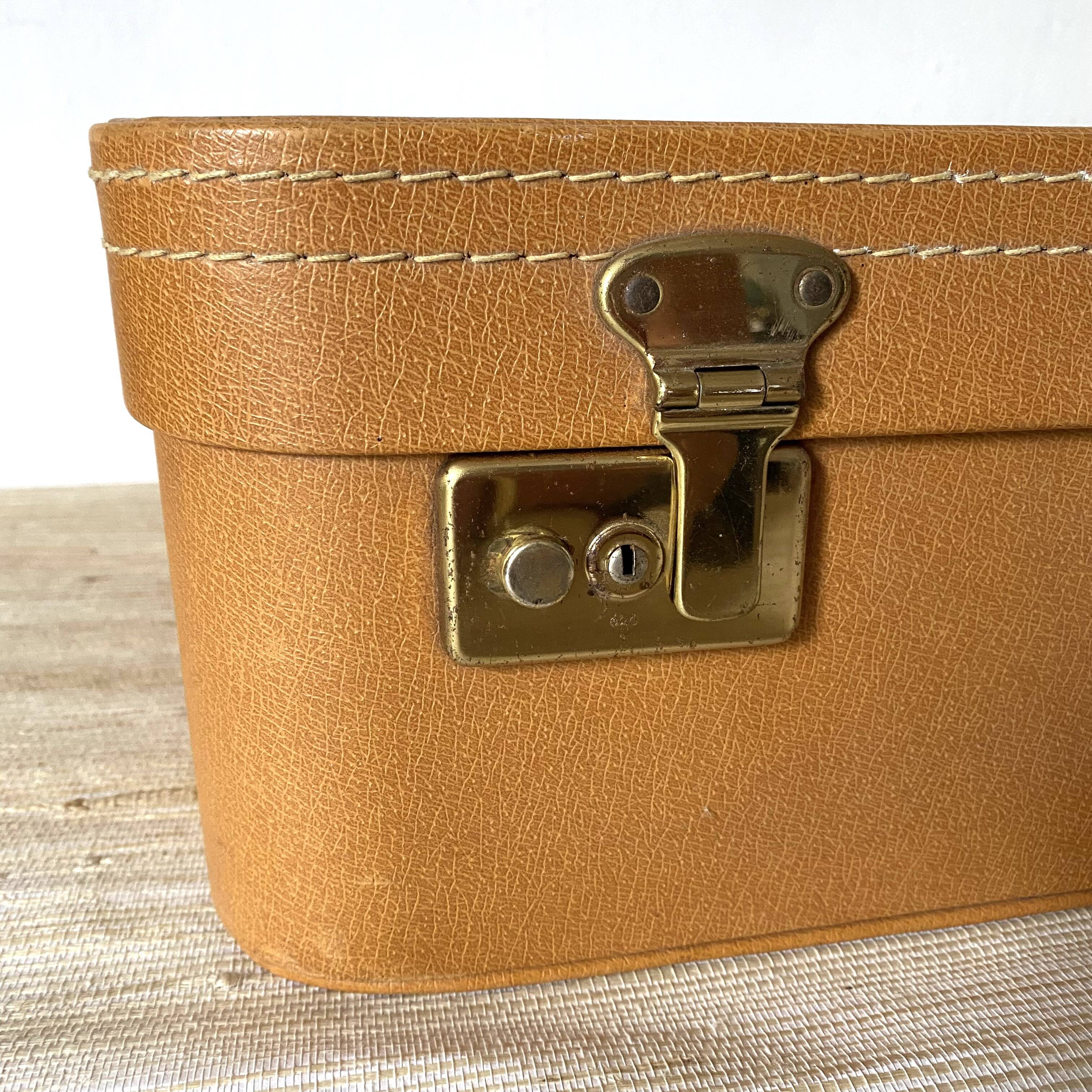 Valise vintage semi rigide 40X55