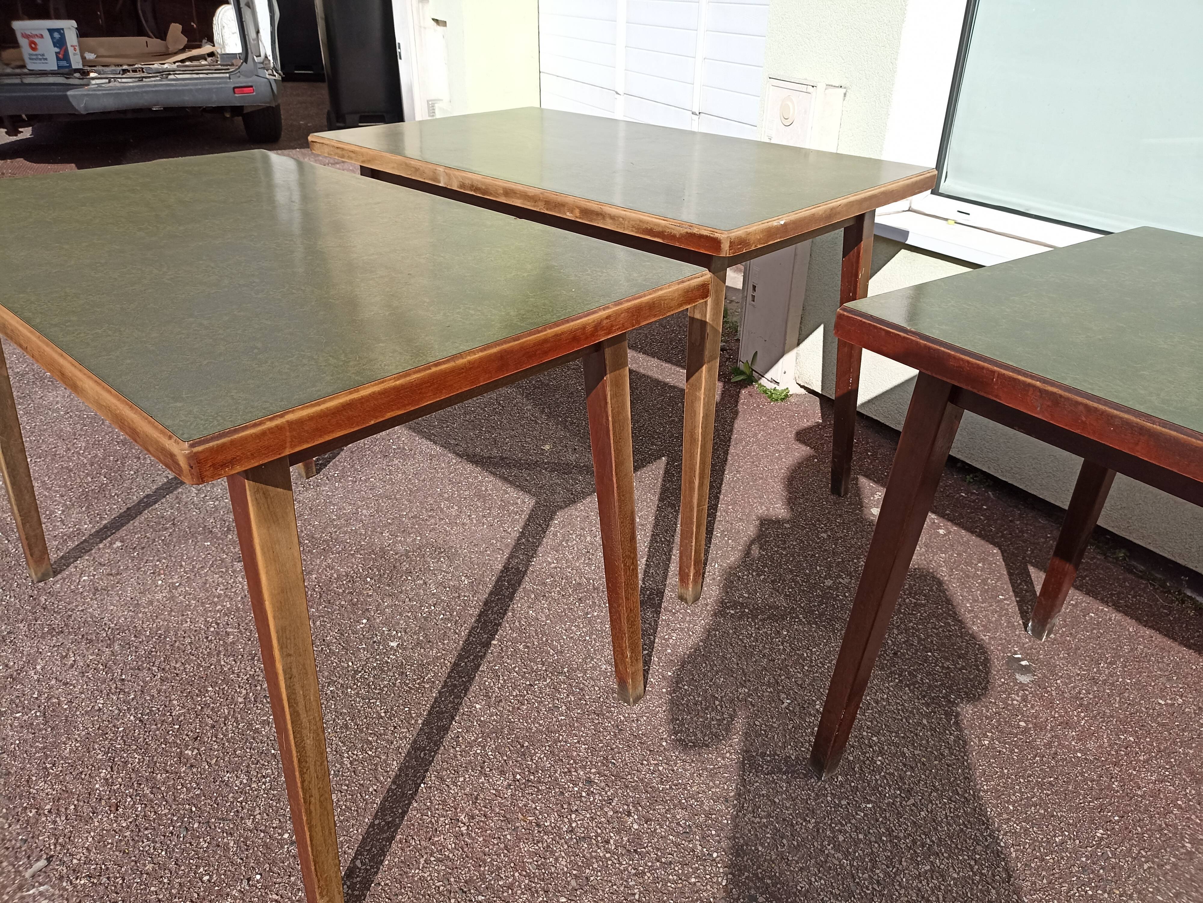 Set of 5 wooden and Formica bistro table