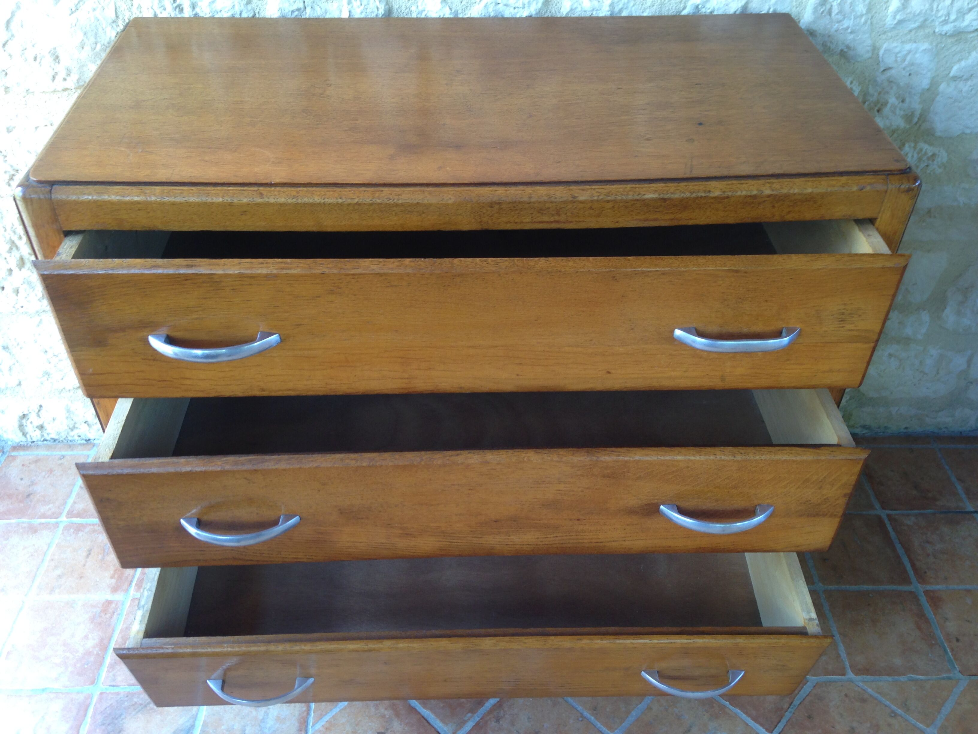 Vintage dresser year 50