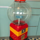 Vintage chewing gum dispenser