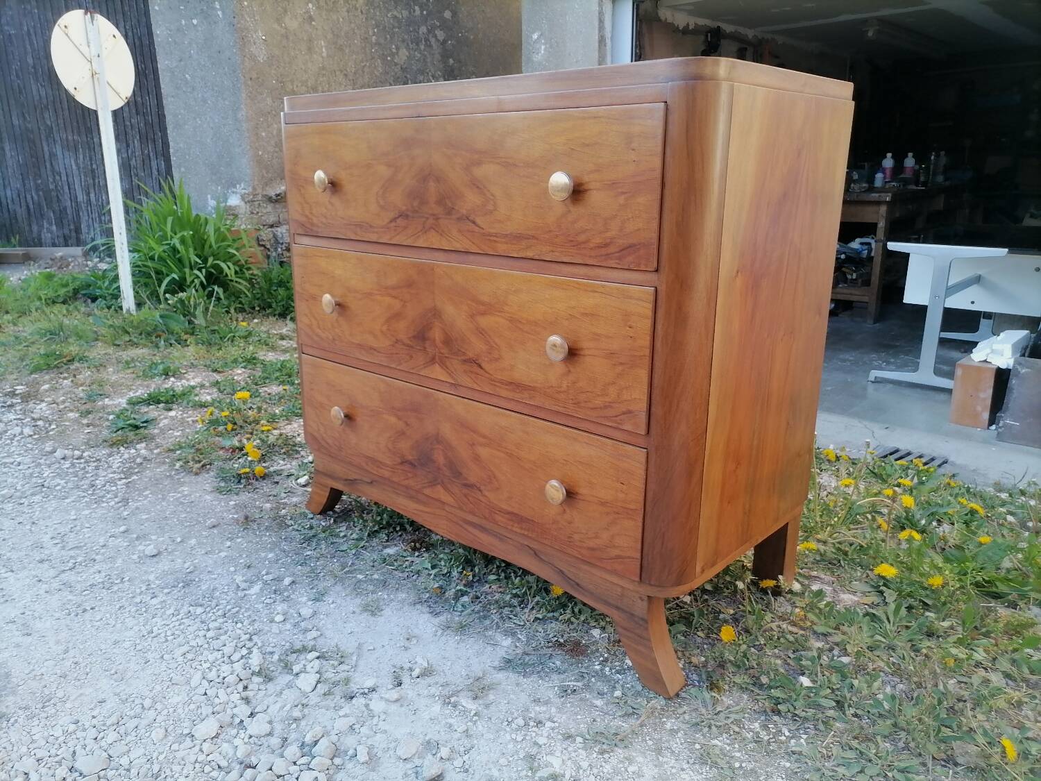 Antique chest of drawers