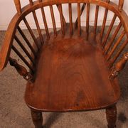 Pair of 19th Century English Windsor Armchairs