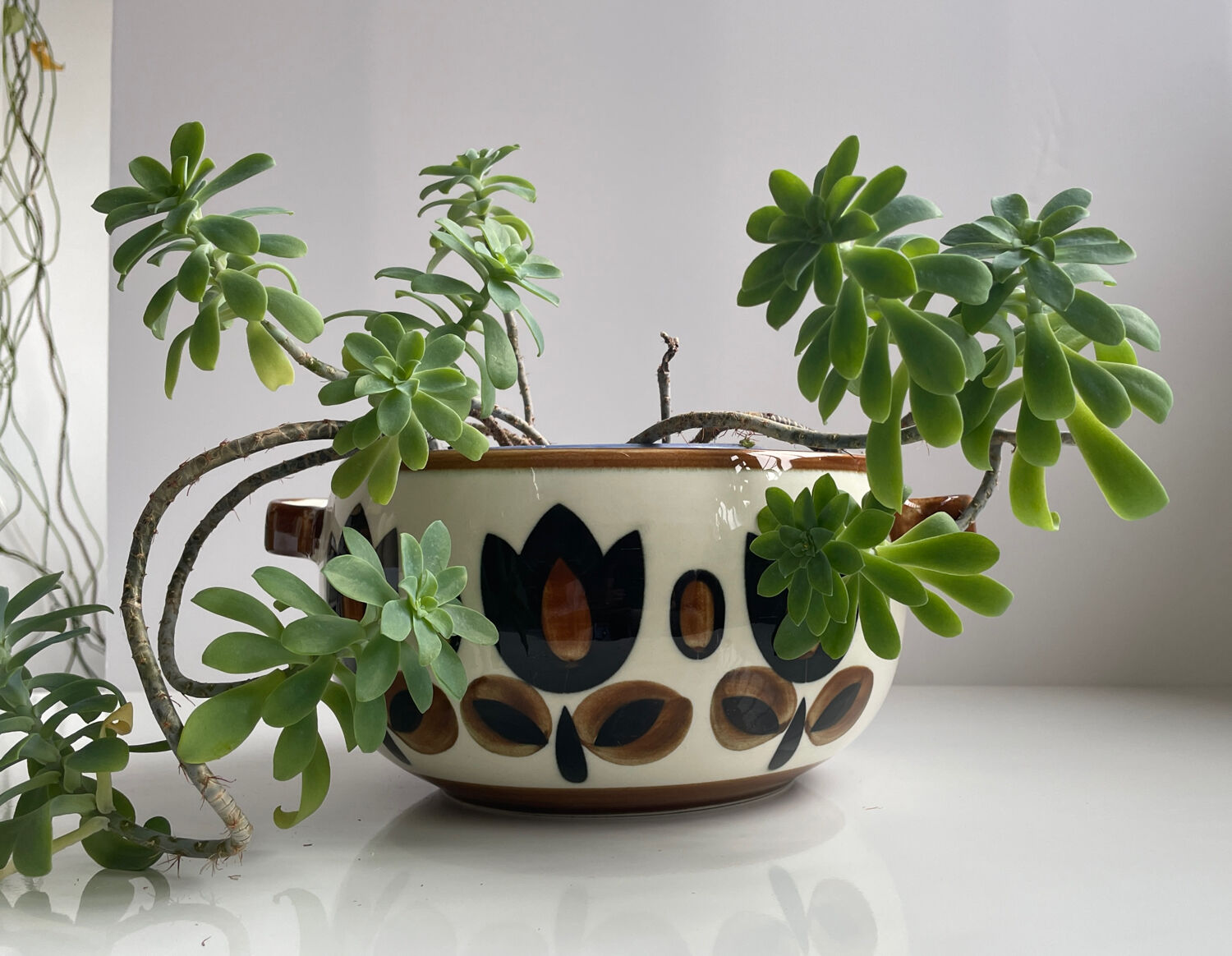 Vintage Boch "Kimono" cache-pot in earthenware – Belgium, 1950s