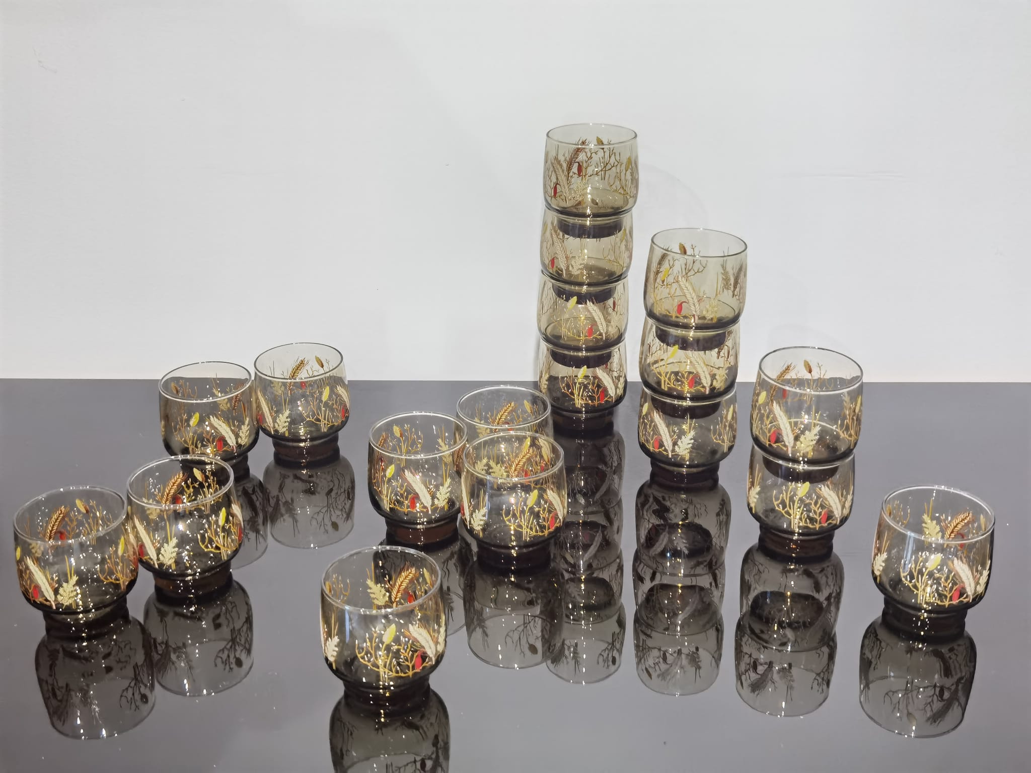 Set of 6 vintage Arcopal glasses in smoked glass country décor "ear of wheat"