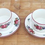 Pair of cups and under cups decorated with roses - Head to head - lunch