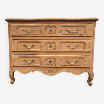 Oak chest of drawers