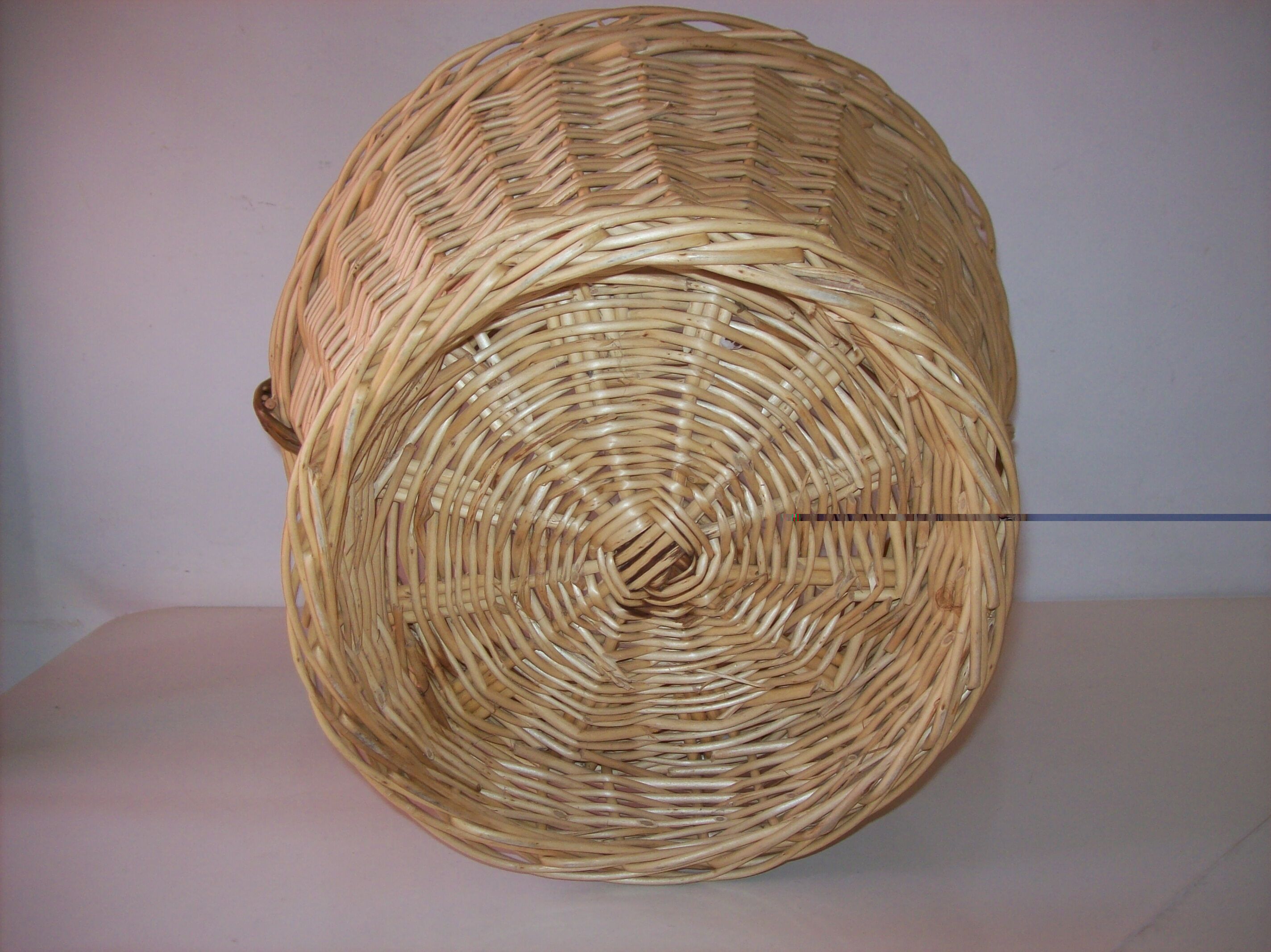 Wicker basket