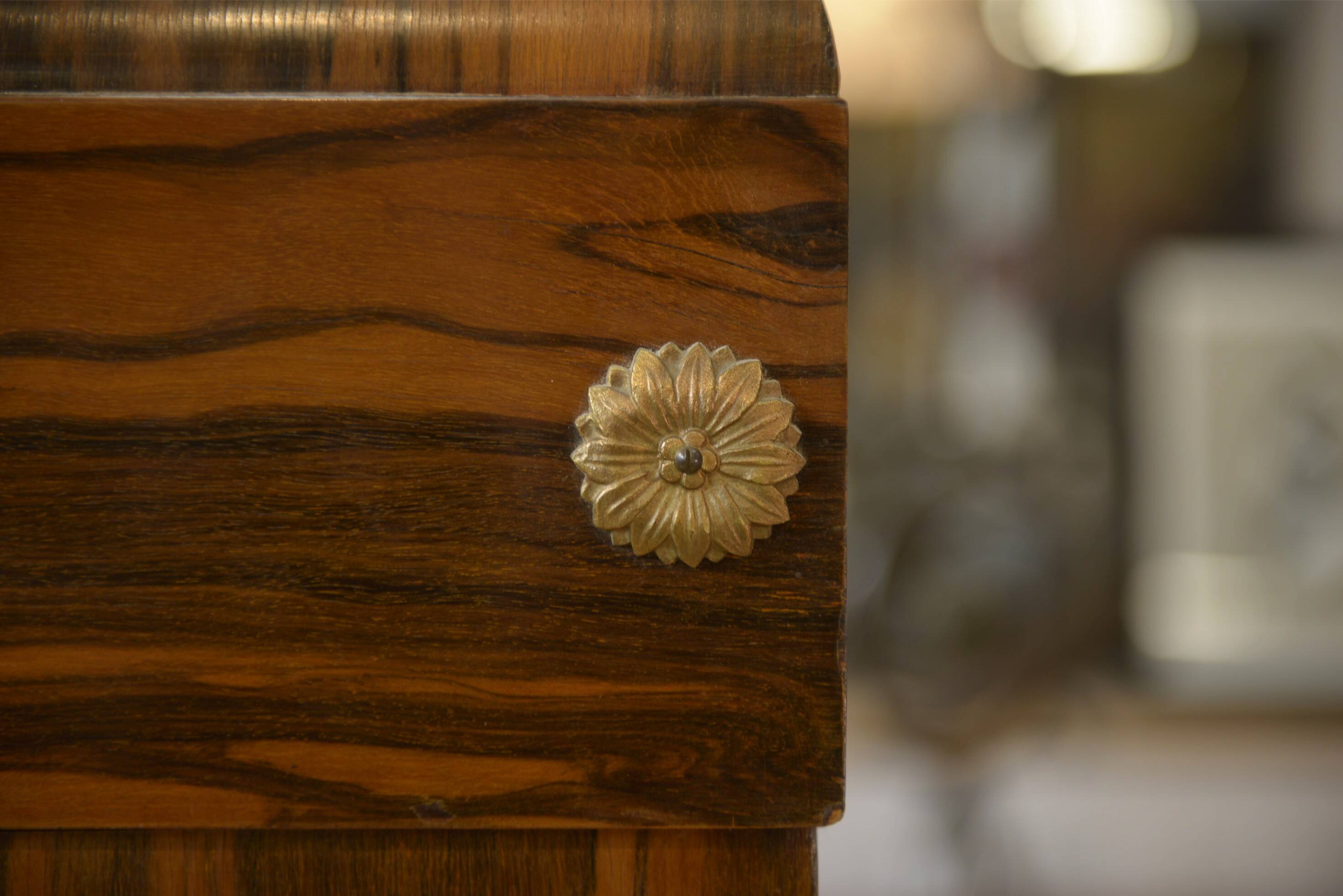 Armoire Art Déco néo-classique en placage d’ébène 1930’s