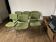 5 chaises 1 fauteuil 1970  structure chrome assise tissu vert style indus