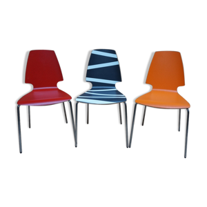 suite de trois chaises