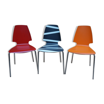 Suite de trois chaises vintage