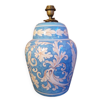 Imposing ceramic lamp base