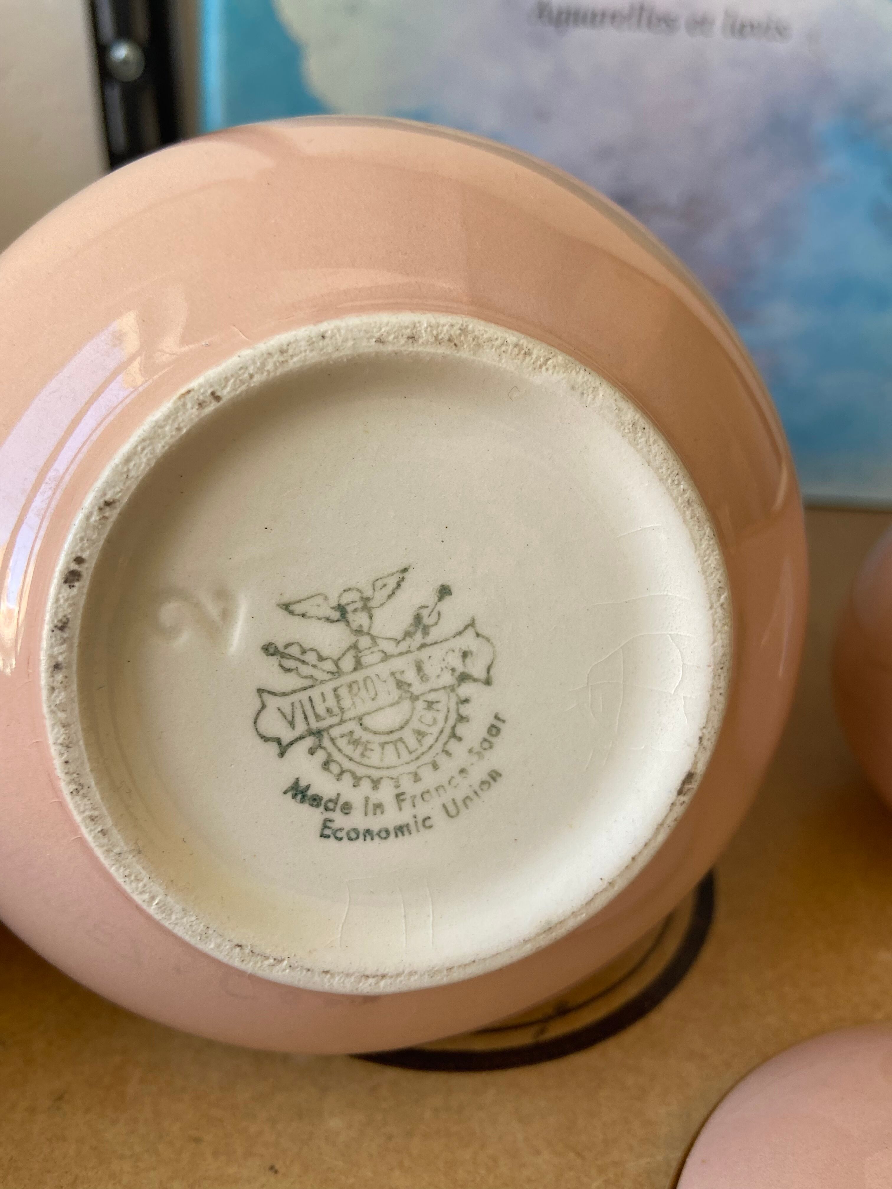 Crémier de villeroy et boch with the inscription "nous deux"