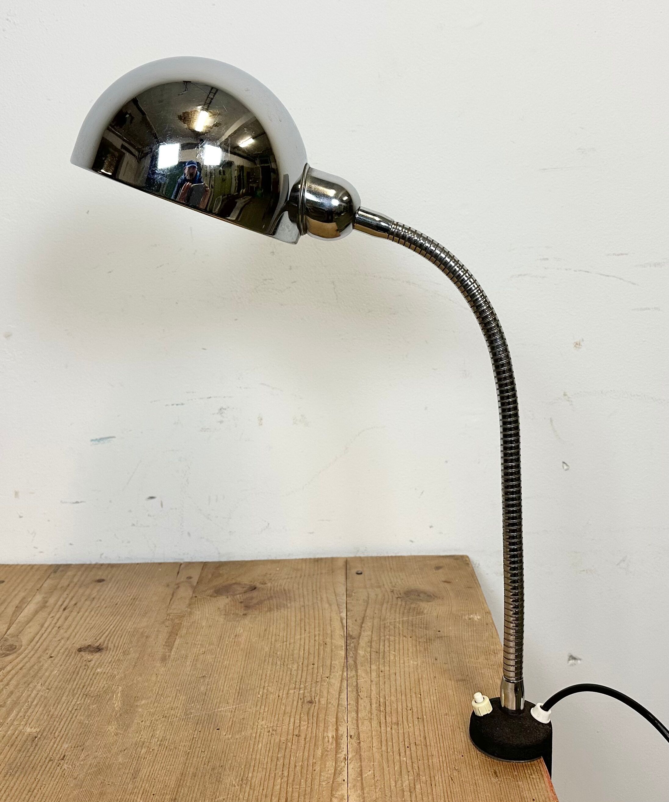 Vintage Chrome Italian Gooseneck Table Lamp, 1960s
