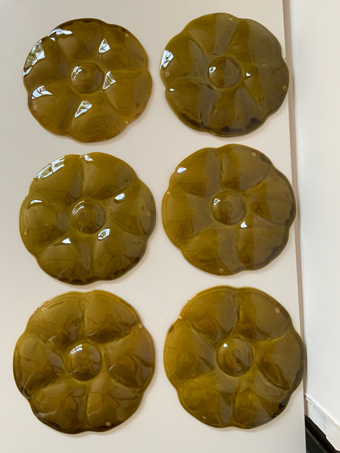 Oyster plates